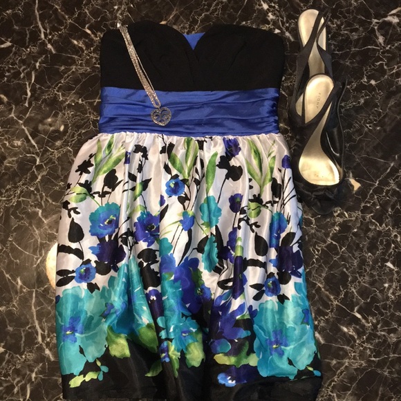 Strapless Dress - Small - Picture 2 of 7